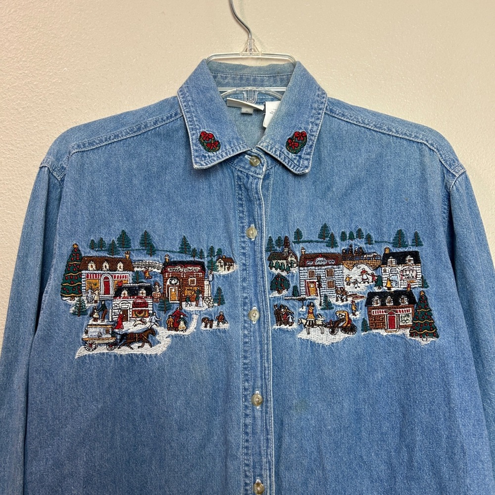 Bobbie Brooks Denim Shirt Women Small Blue Embroidered Christmas Winter Village - Picture 4 of 12